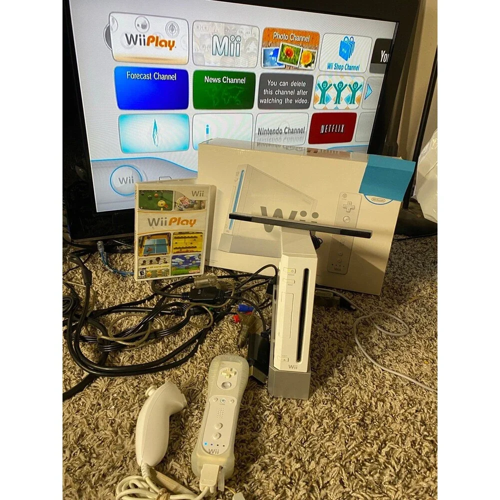 Nintendo Wii Console White Complete In BOX Plays GameCube Tested Authentic BOXED